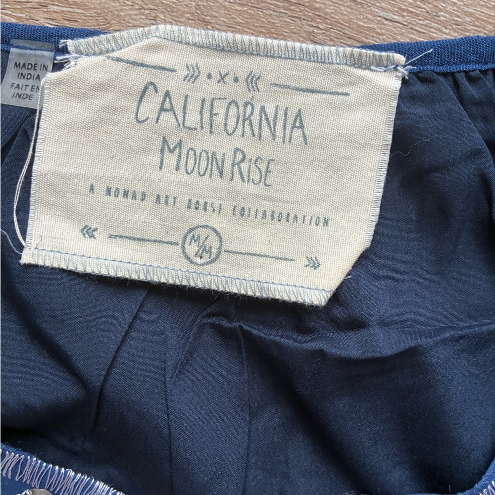 NWT CALIFORNIA MOONRISE Navy Blue Embroidered Dress M - Picture 5 of 8
